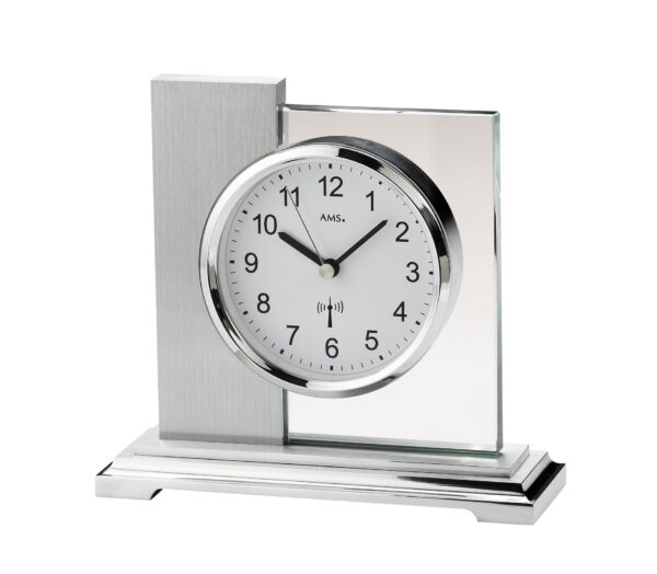 Stolové rádiom riadené hodiny AMS 5140